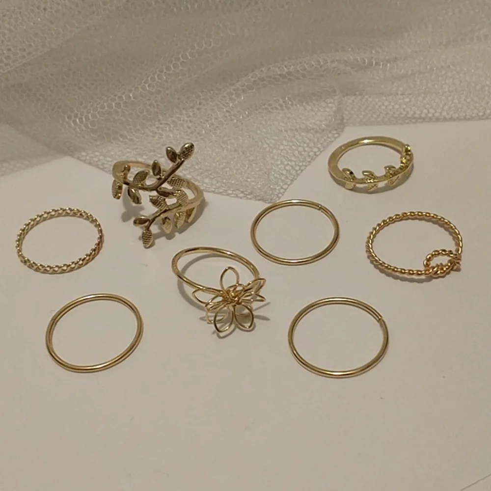 Gold Leaf Ring Set! - Picture 5 of 5